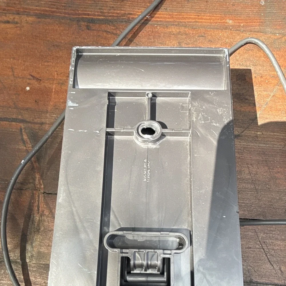 Genuine Dyson V11 V15 Wall Mount Charging Docking Station & OEM Charger 217164